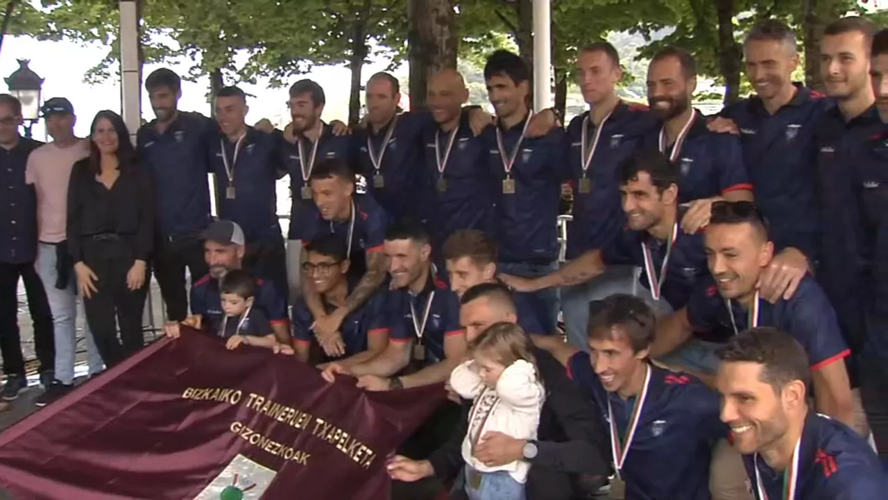 20240607190103_urdaibai-arraun-taldea_