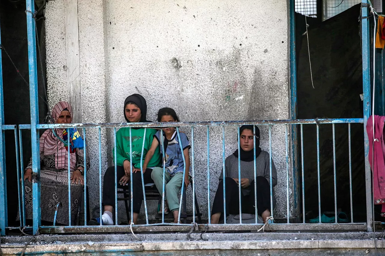 Gaza huarrak Al Nusairat UNRWA eskola EFE