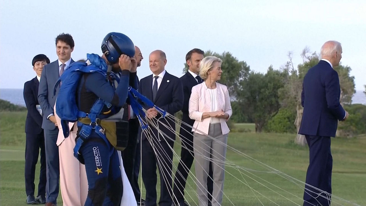 20240614083024_joe-biden-g7-desorientado_