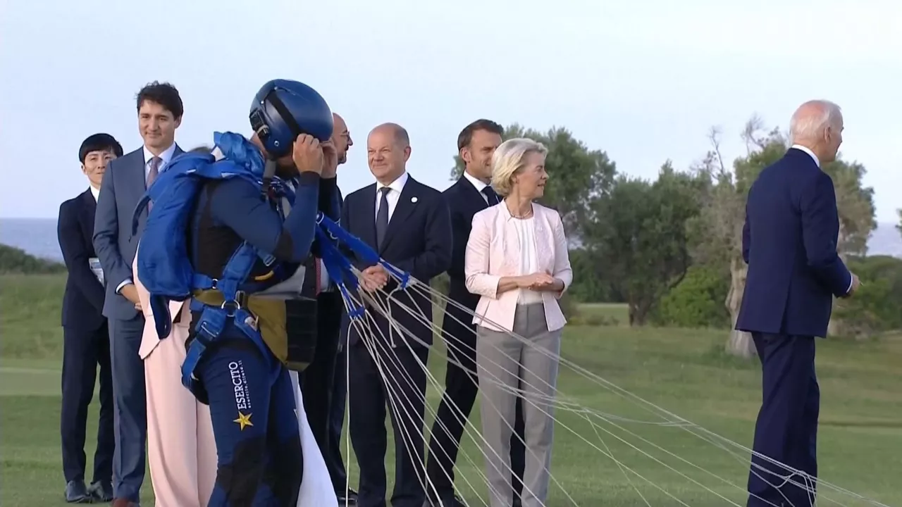 20240614083024_joe-biden-g7-desorientado_