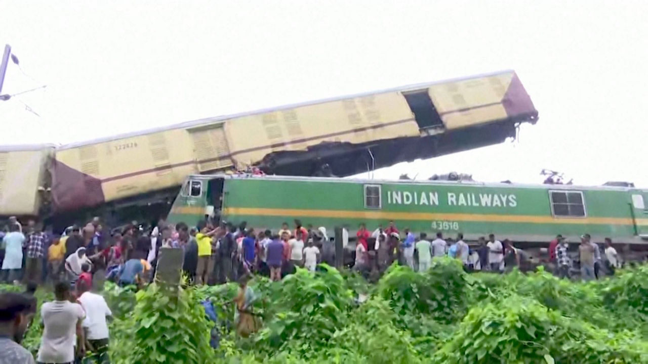 20240617090344_india-accidente-tren_