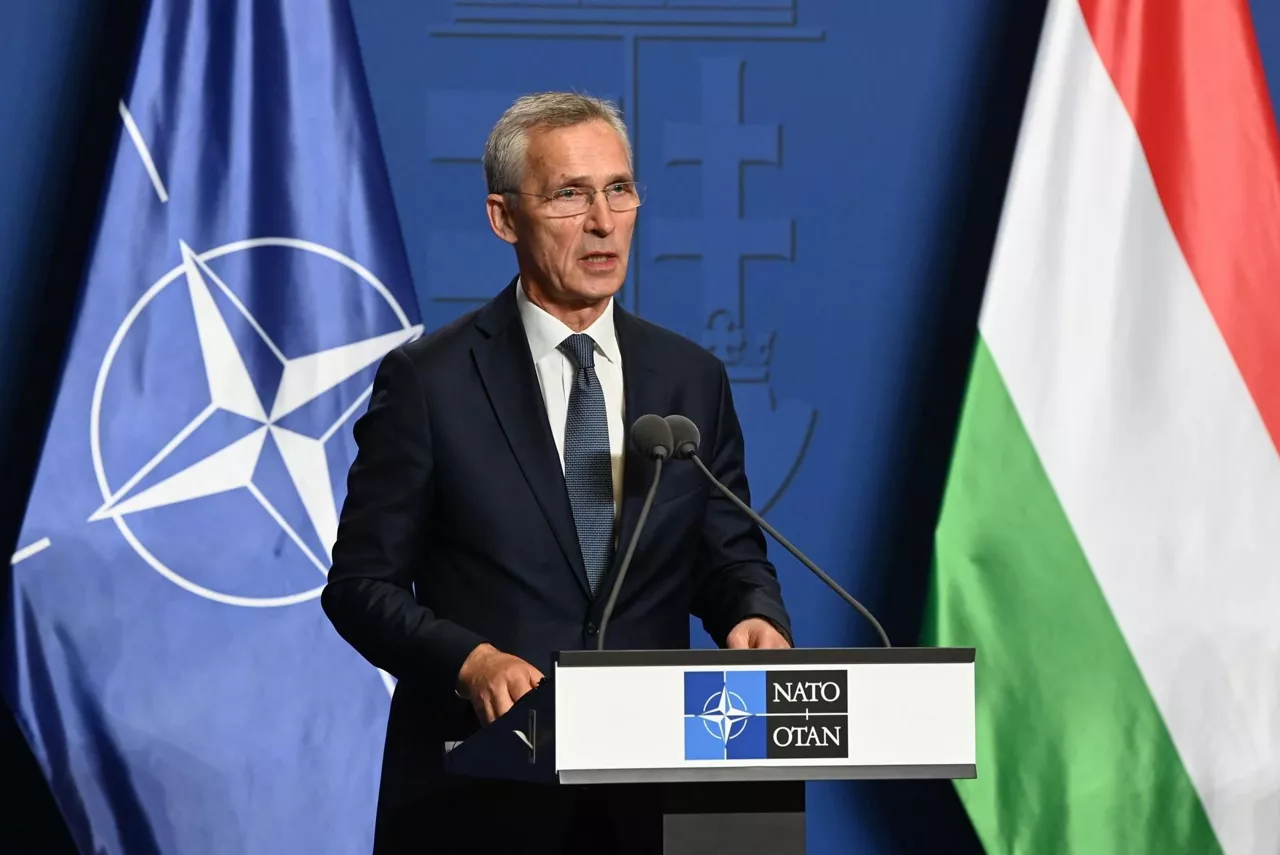 jens Stoltenberg natoko idazkari nagusia efe