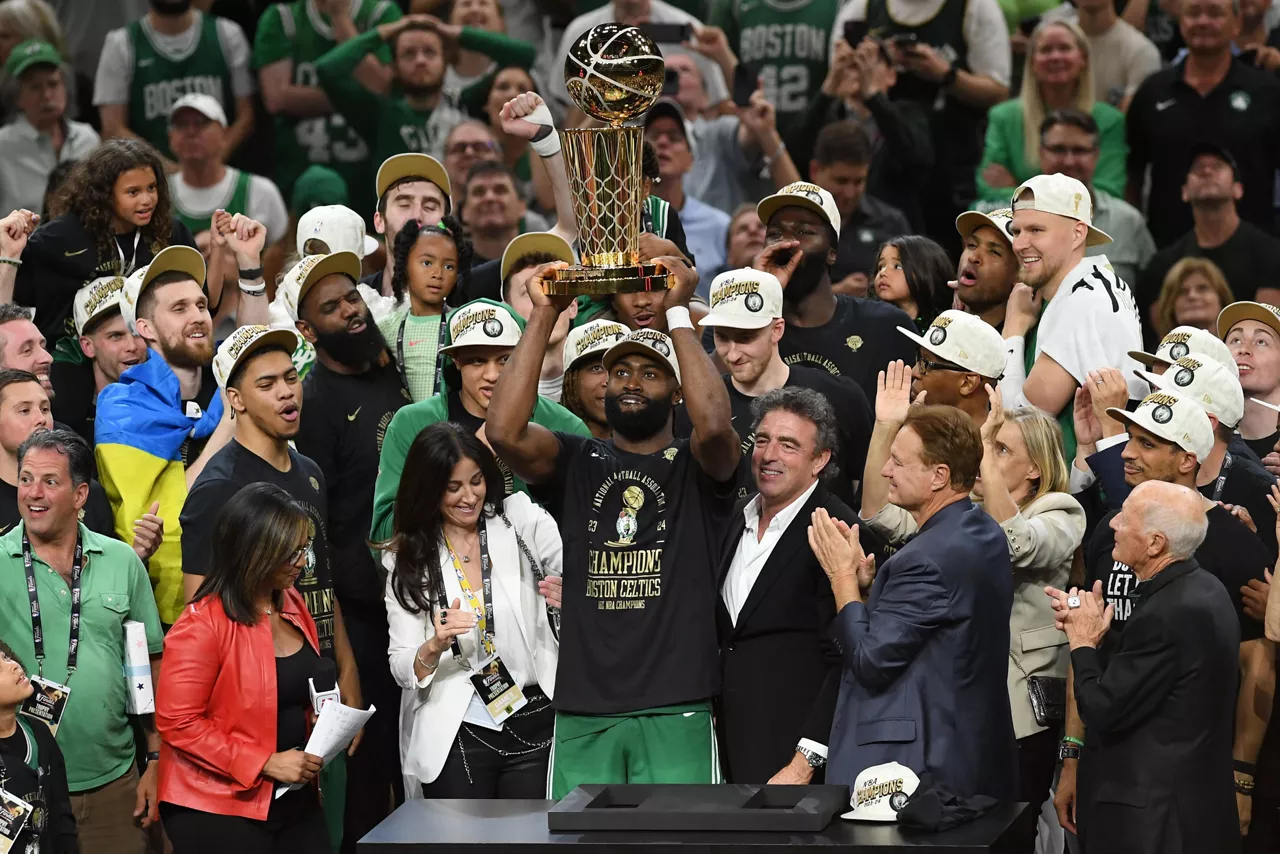BOSTON CELTICS GANA SU 18º ANILLO. efe
