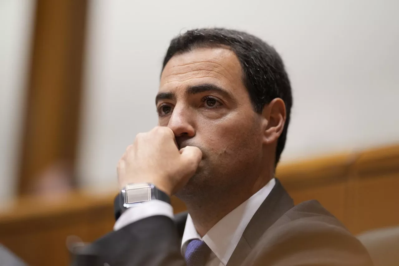 Pradales pleno investidura