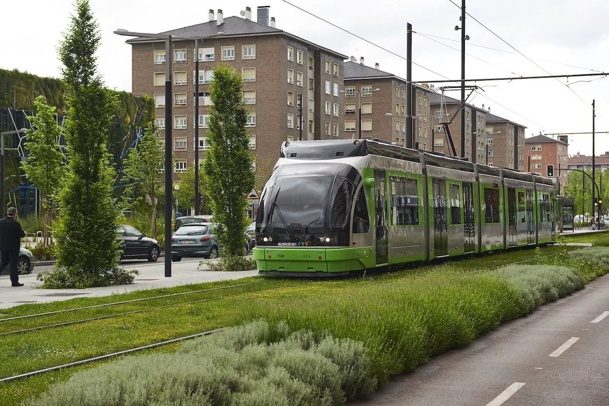 euskotren tranvía tranbia