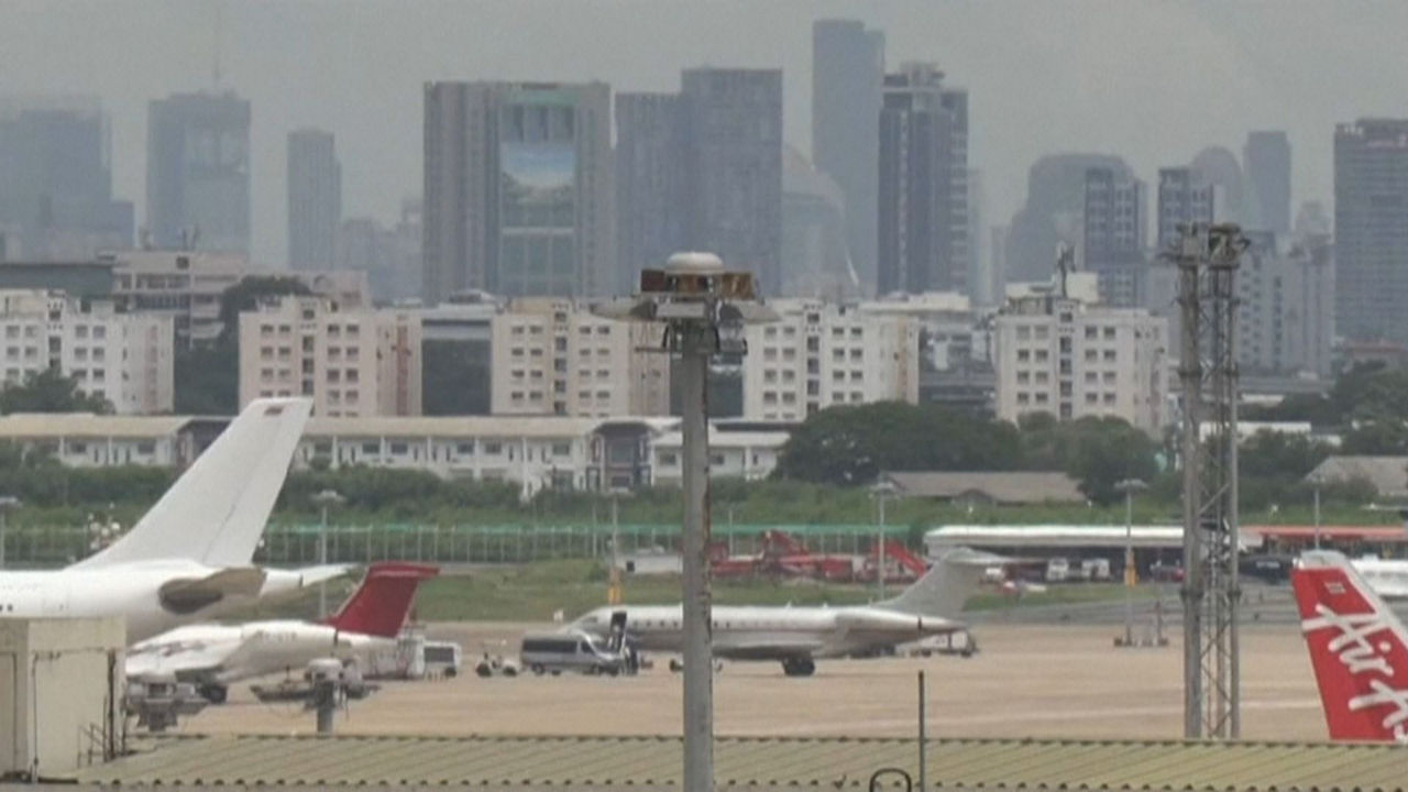 20240625091040_el-avion-de-assange-hace-escala-en-bangkok_