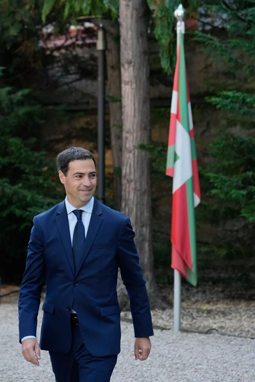 Imanol Pradales acto de toma de posesión gobierno vasco eusko jaurlaritza