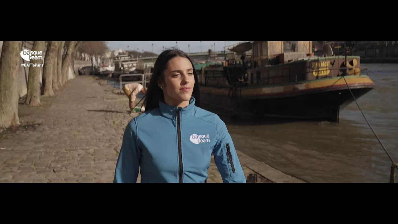 20240627173320_salma-solaun-bat-to-paris_