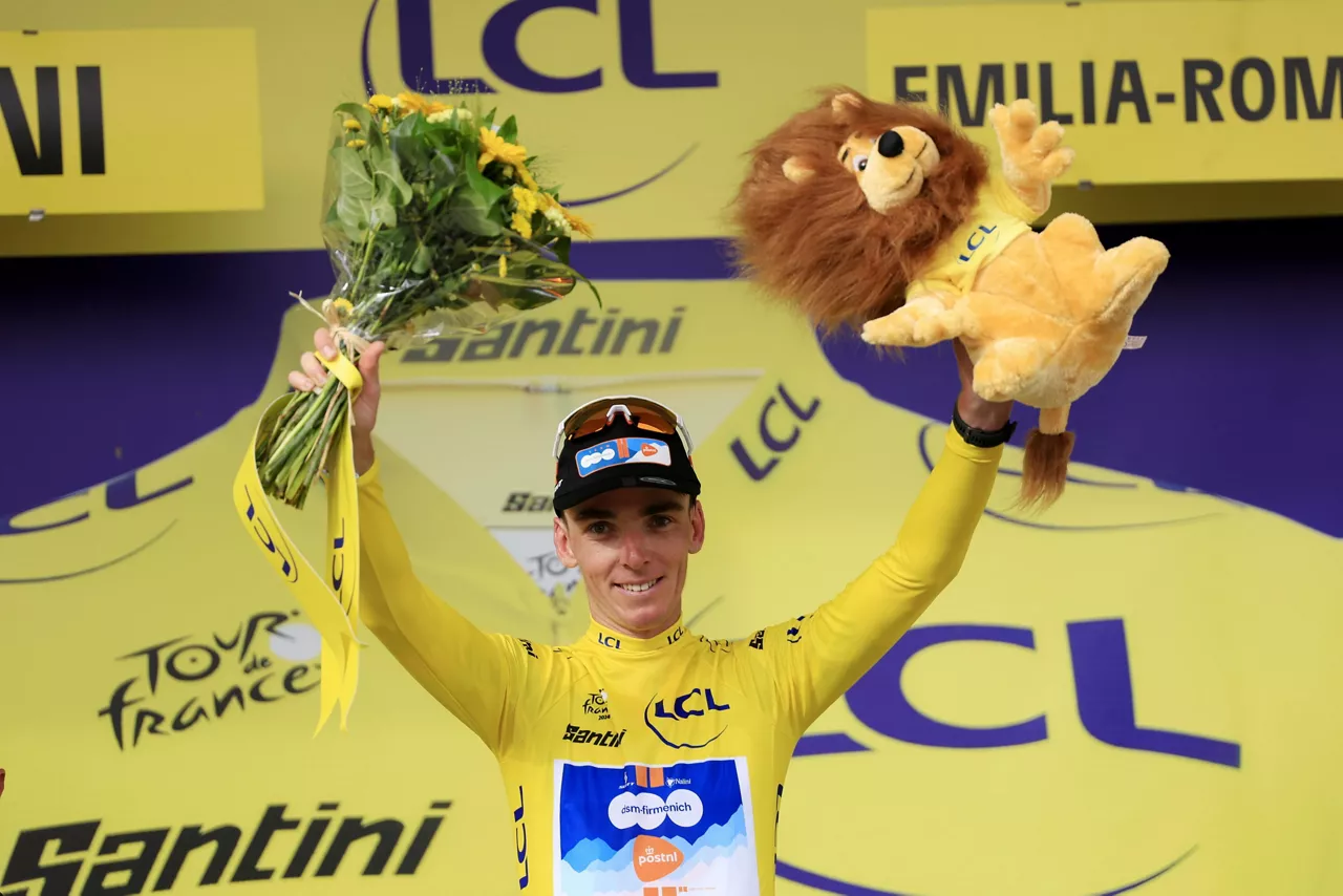 romain_bardet_tour_etapa1_maillot_amarillo_EFE
