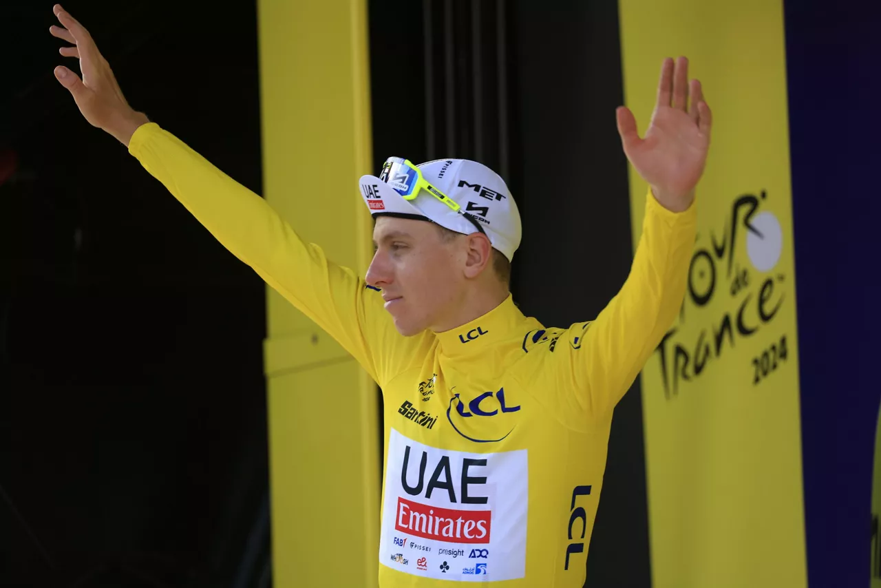 tadej_pogacar_maillot_amarillo_tour2024_EFE