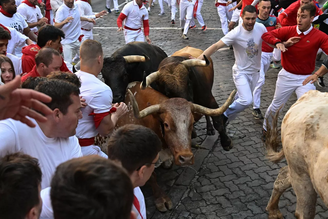 lehen entzierroa 2024 sanferminak efe
