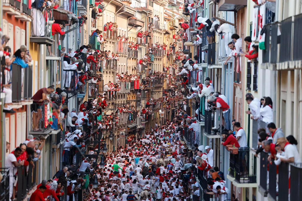 lehen entzierroa 2024 sanferminak efe