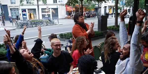 Hauteskundeetako emaitzak ospatu dituzte frantziarrek. Argazkia: EFE