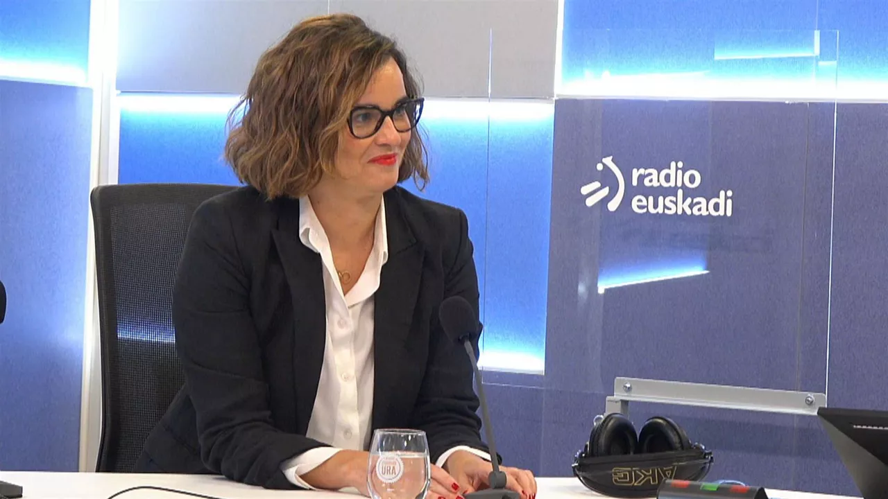 RADIO EUSKADI Elixabete Etxanobe 