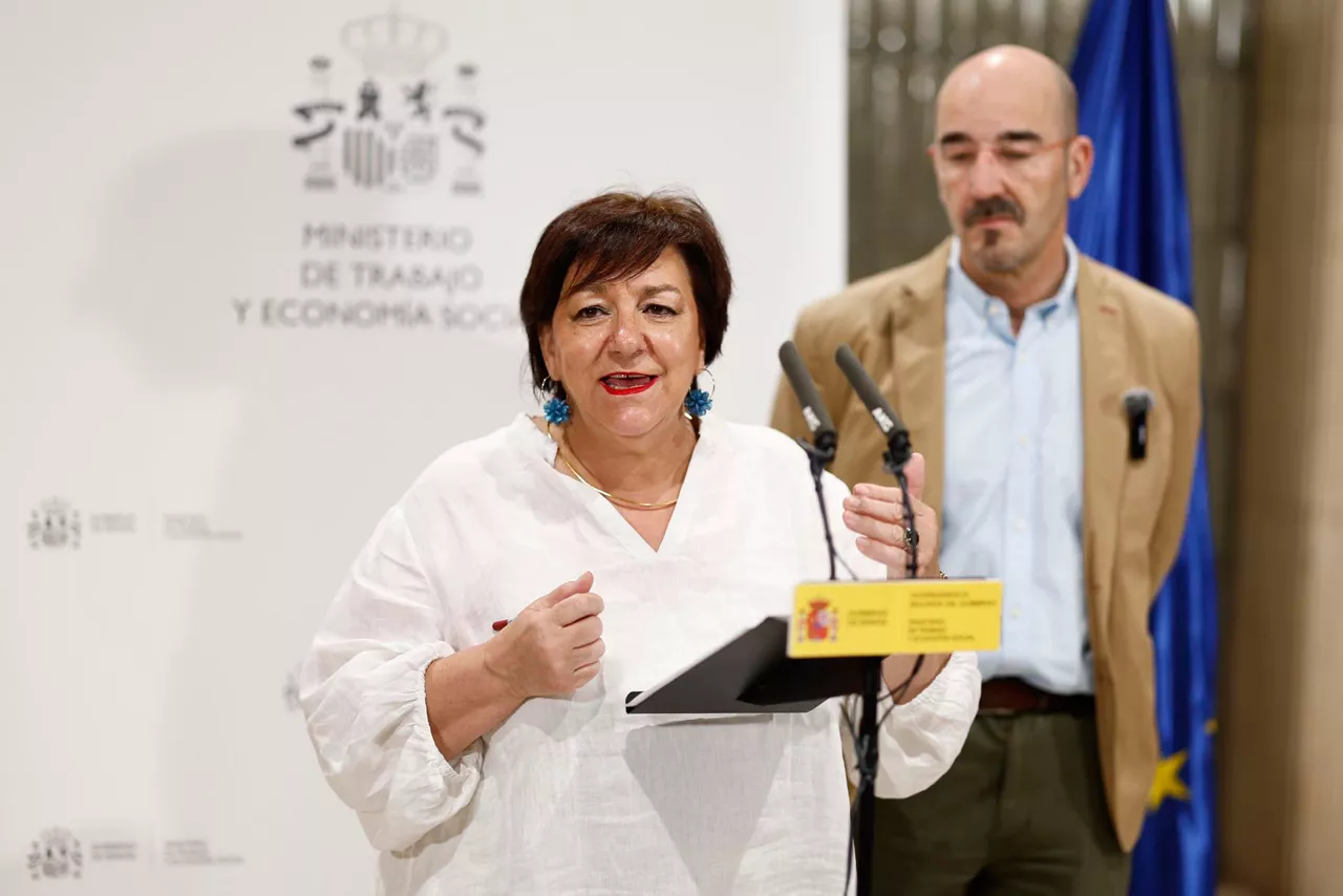 fernando-lujan-mari-cruz-vicente-CCOO-UGT-efe