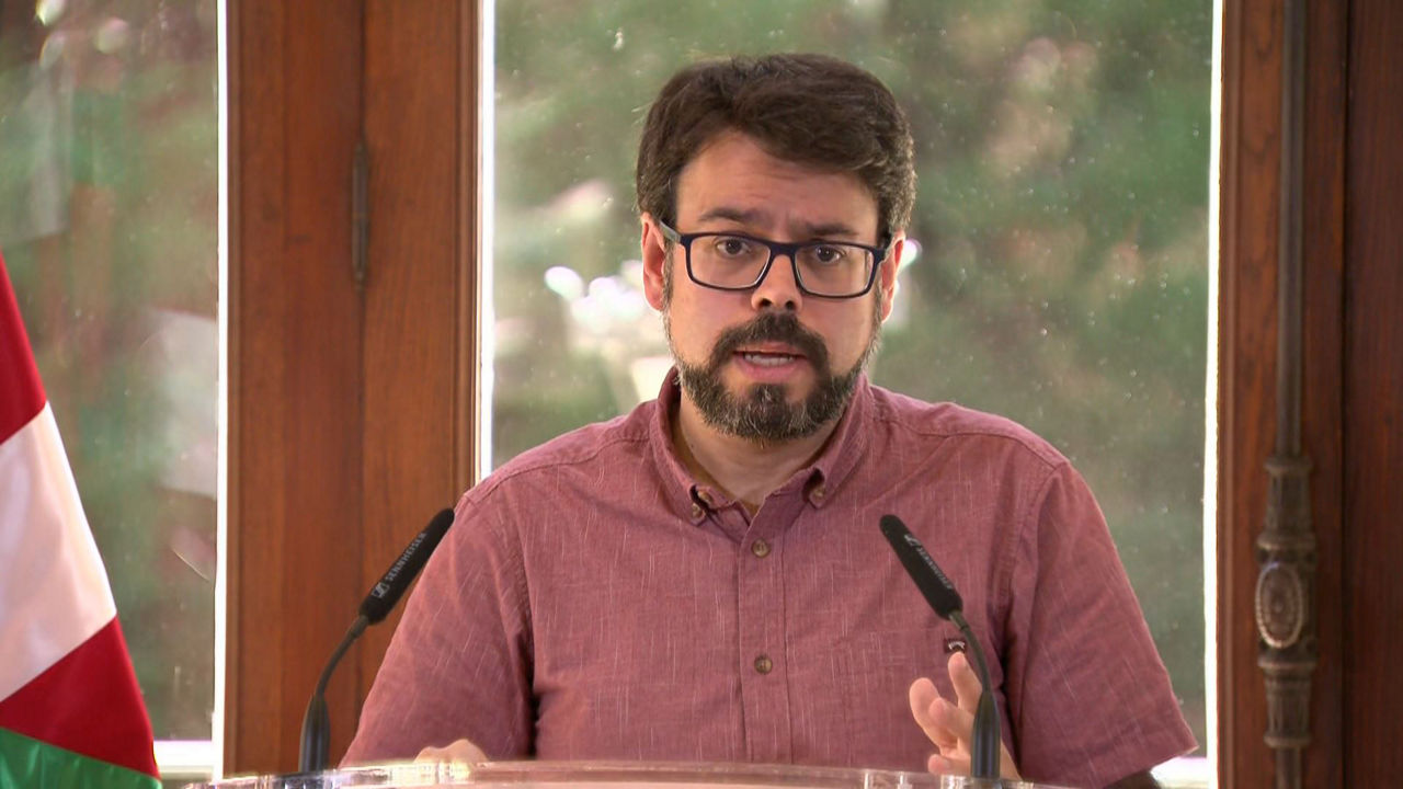 Iñigo Garduño CCOO Euskadiko arlo publikoko koordinatzaile eta Osasun Federazioko idazkari nagusia
