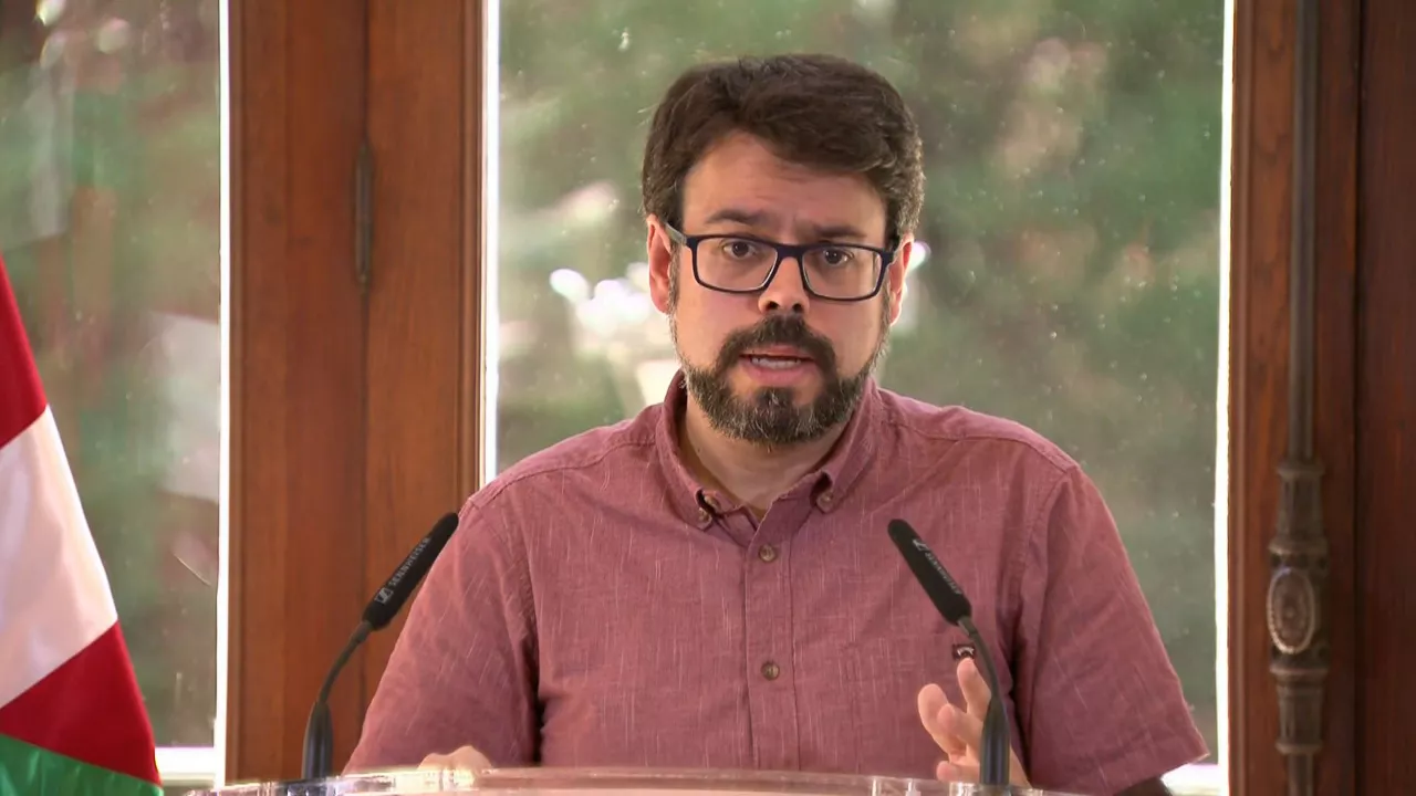 Iñigo Garduño CCOO Euskadiko arlo publikoko koordinatzaile eta Osasun Federazioko idazkari nagusia