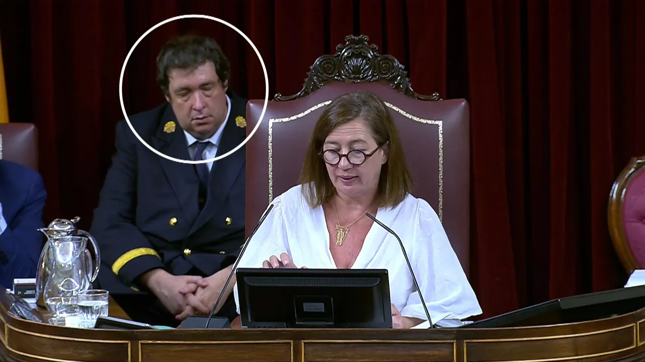 20240723162730_ujier-dormido_