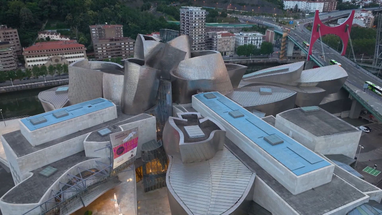 20240724202342_placas-solares-guggenheim_