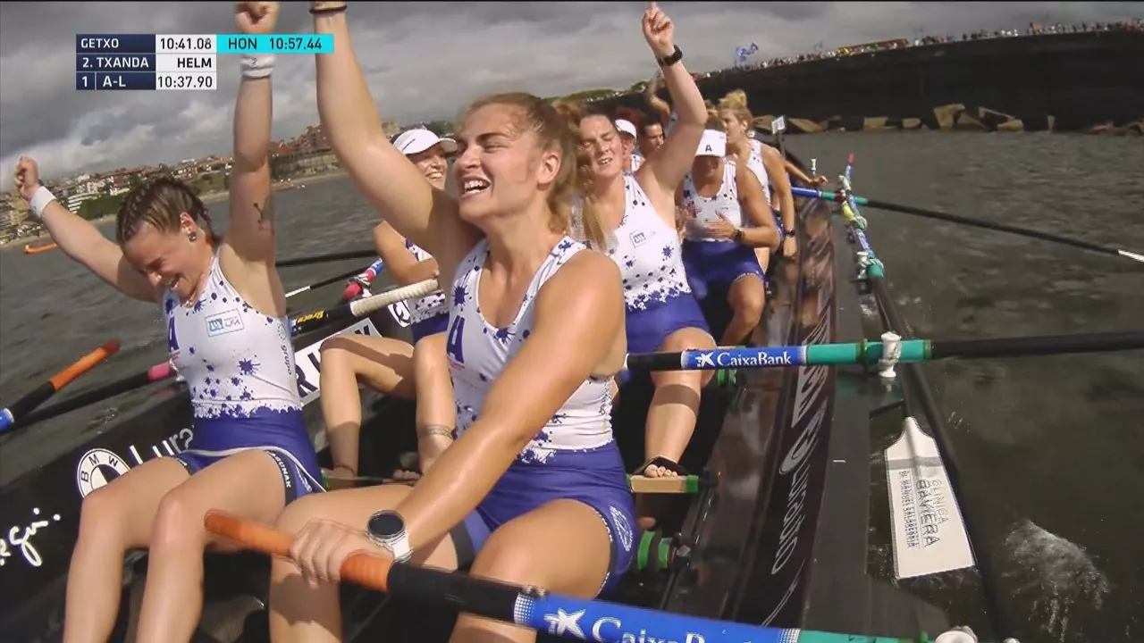 Remeras de Arraun Lagunak. Foto: EITB Media