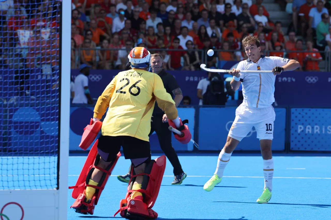 Chefo Basterra en el duelo ante los Países Bajos. Foto: EFE