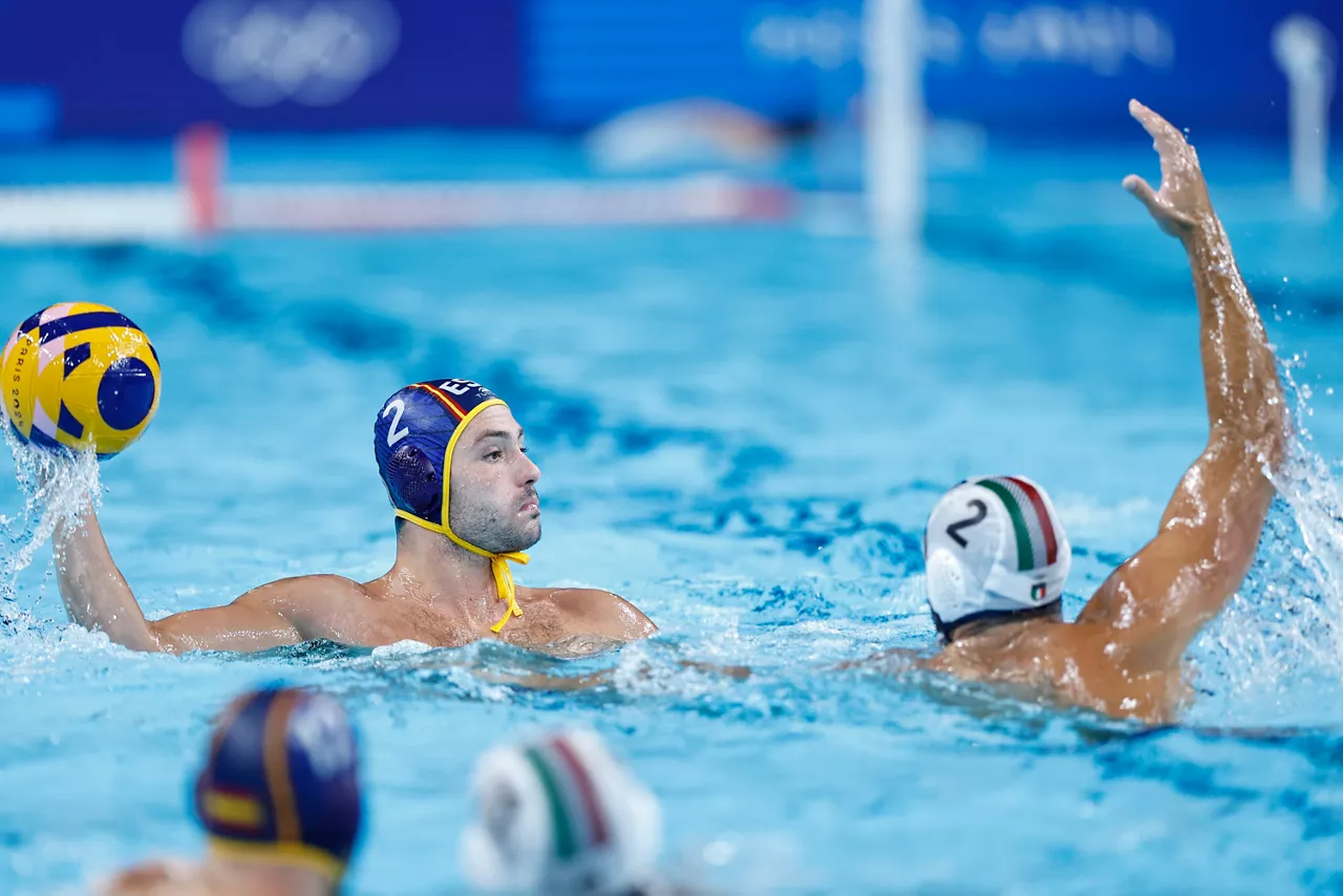 Alberto Munarriz, Espainiarekin, Italiaren aurkako partidan. Argazkia: EFE