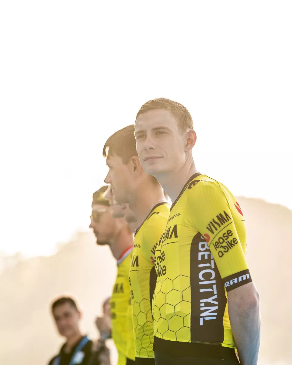 Jonas Vingegaard taldeen aurkezpena Donostiako Klasikoa