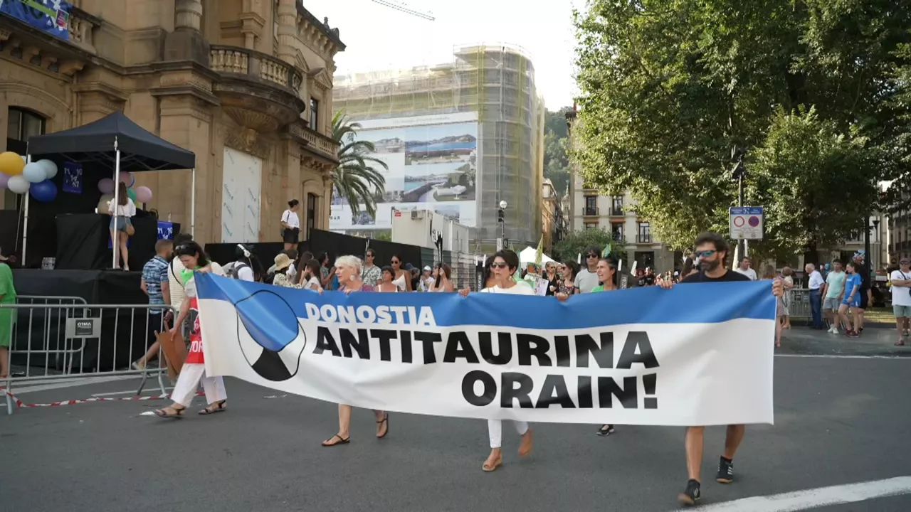 20240810185619_manifestacion-antitaurina-donostia-aste-nagusia-2024_