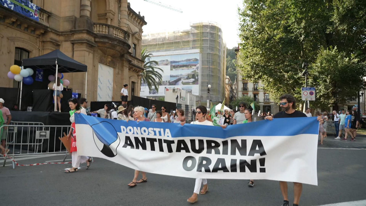 20240810190855_manifestazio-antitaurinoa-donostia-aste-nagusia_