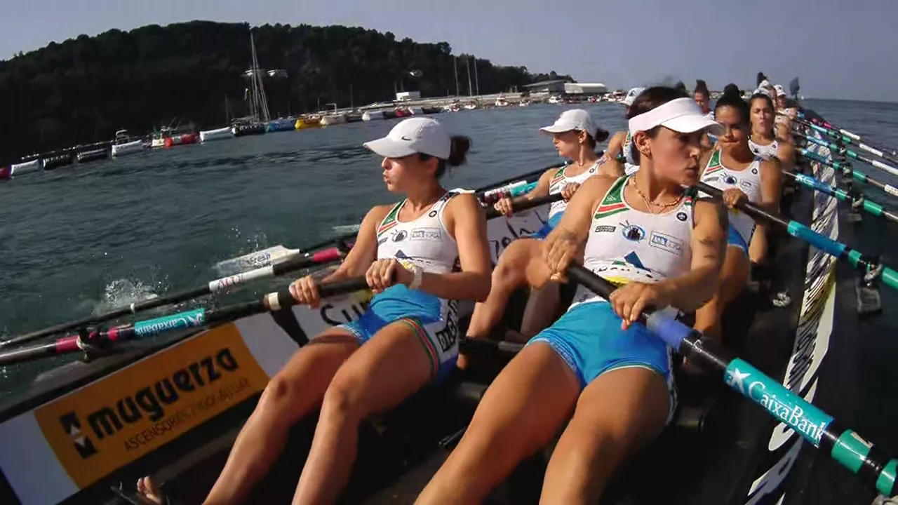 20240810193200_donostiarraeuskotrenbanderatxingudiminicamaraeitbmedia_