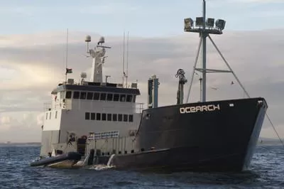 Buque Ocearch.