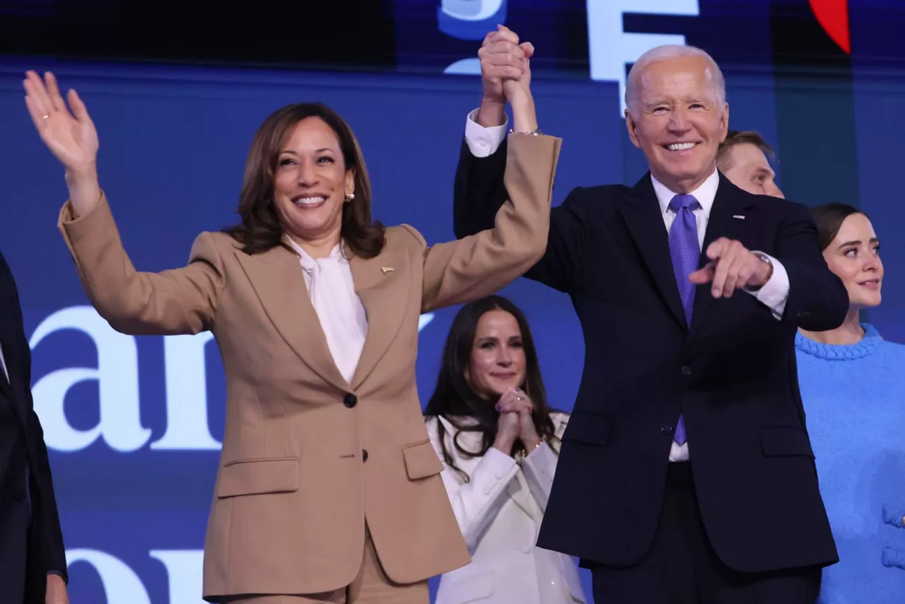 biden-kamala-harris-demokratak-biltzarra-convencion-efe