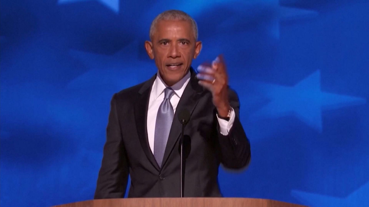 20240821084945_barack-obama-convencion-democrata_