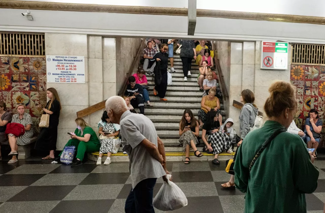 kiev-metro-ataques-aereos-rusia-ucrania-efe