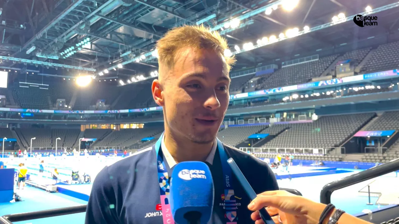 Iñigo Llopis, nadador de Basque Team