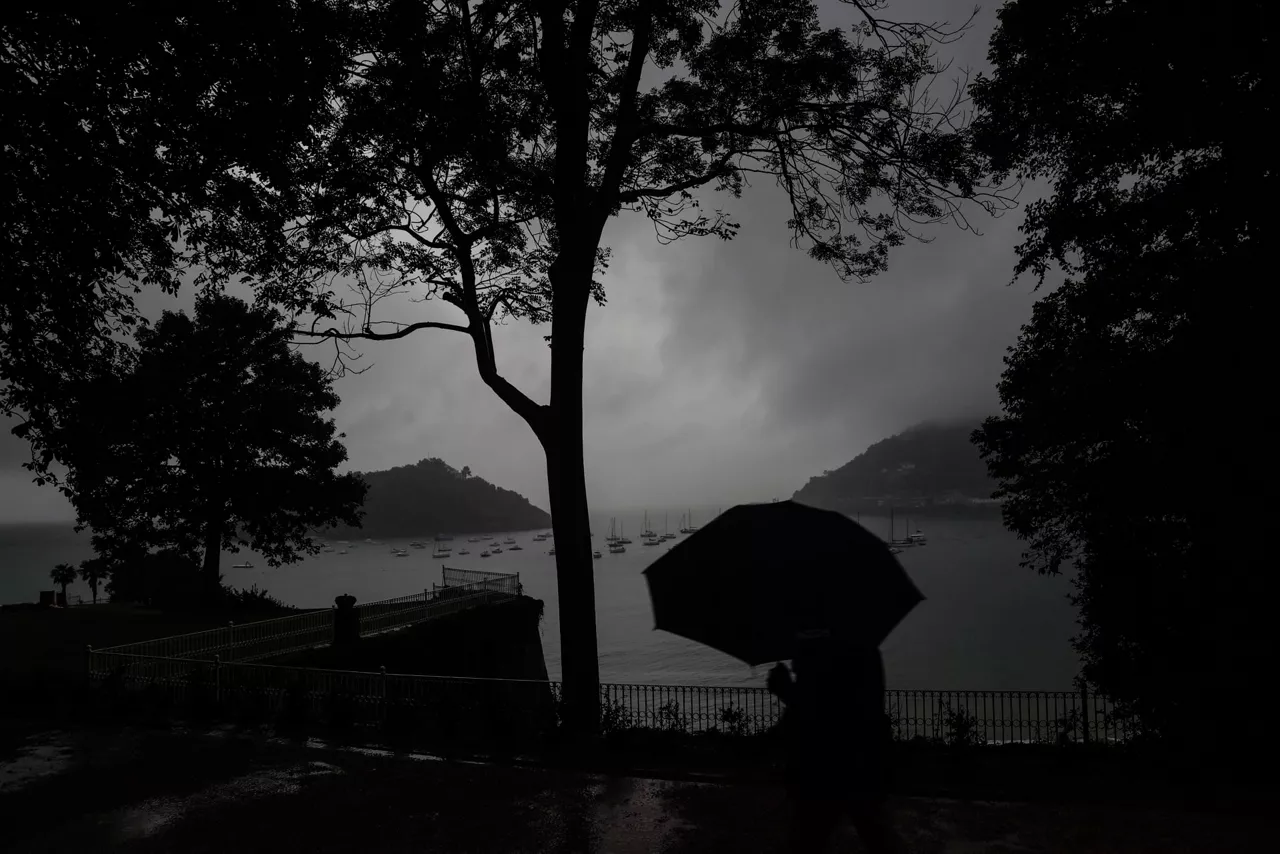 lluvia-sansebastian-tormentas ekaitza eguraldia donostia euria-efe