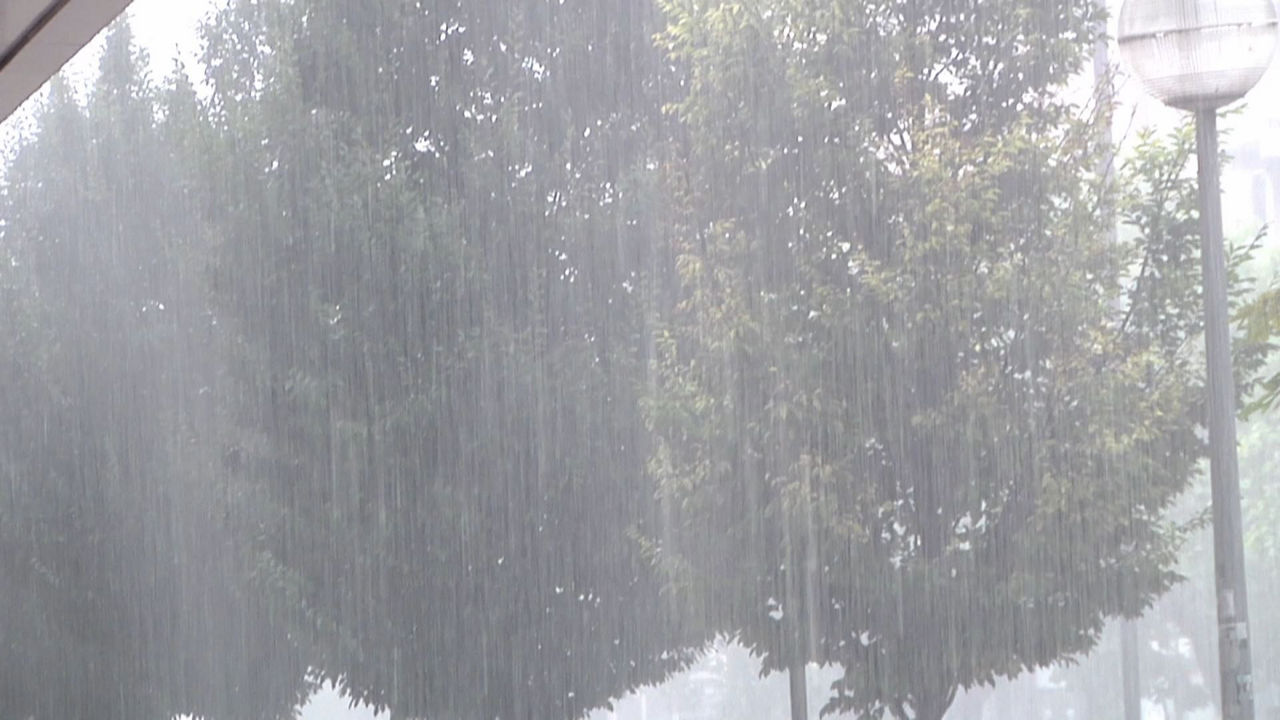 20240830205122_tormenta-lluvia-vitoria-gasteiz_