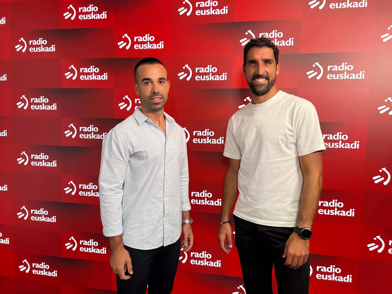 Andoni Igartua y Raúl García, en Radio Euskadi. Foto: EITB Media