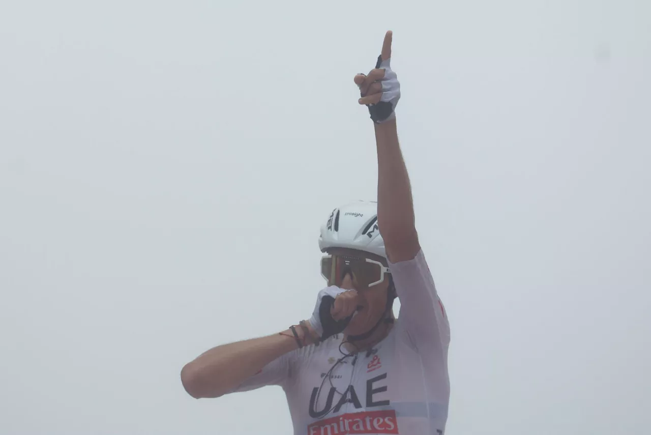 Marc Soler bere kirol ibilbidean hirugarrenez gailendu da Espainiako Vueltan. Argazkia: EFE.