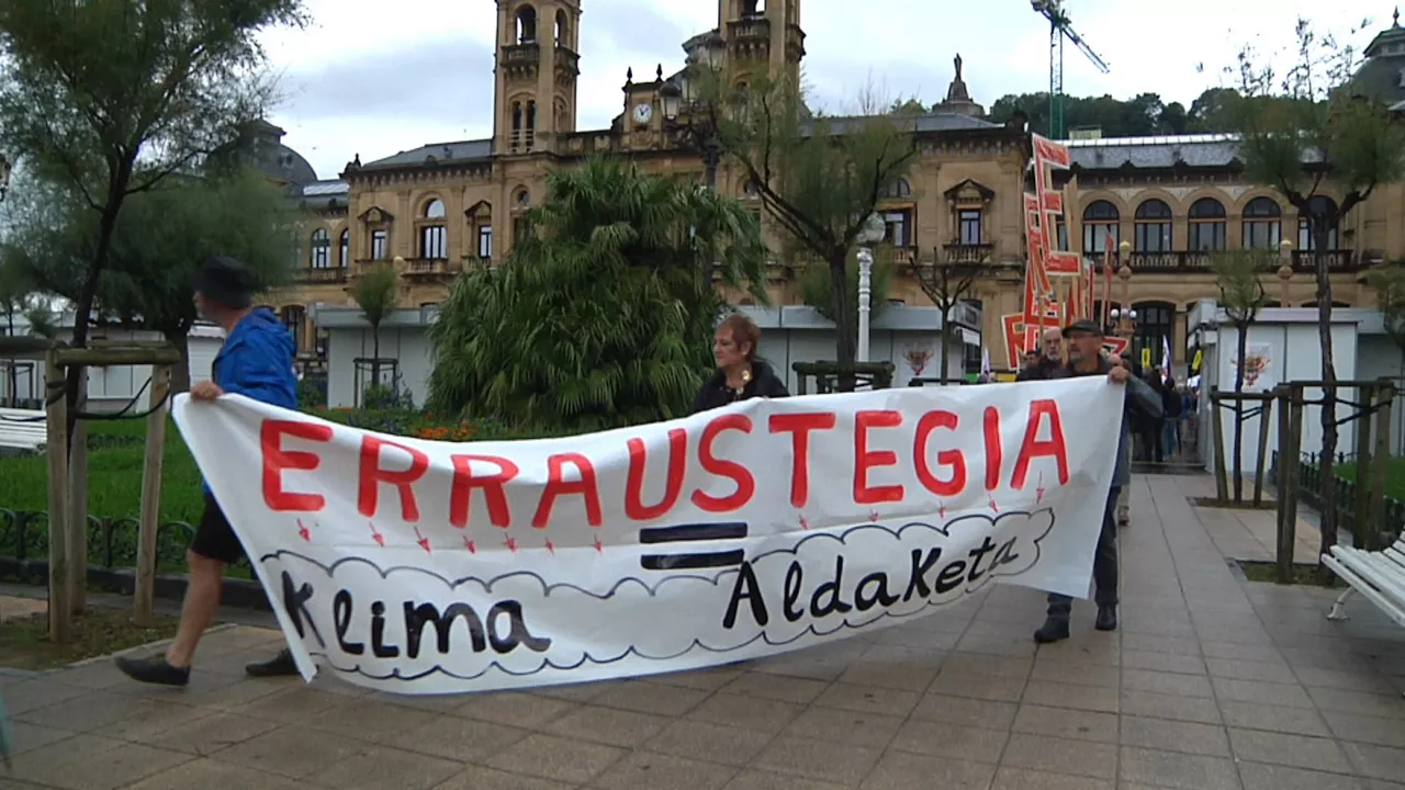 20240908132633_cadena-humana-contra-incineradora_