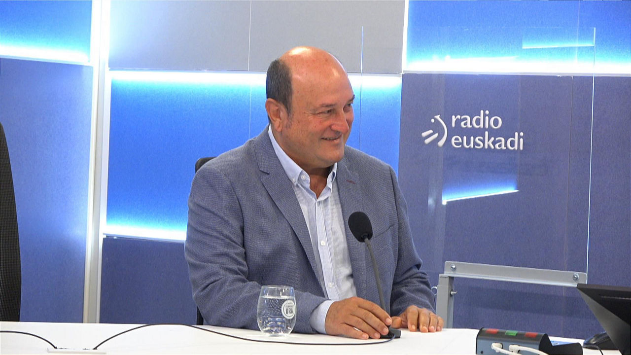 Entrevista a Andoni Ortuzar (PNV) en Radio Euskadi