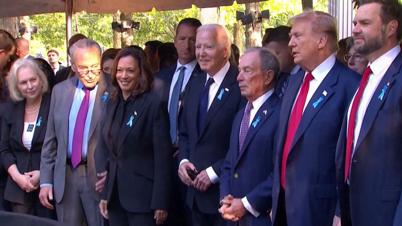 20240911165256_kamala-trum-new-york_