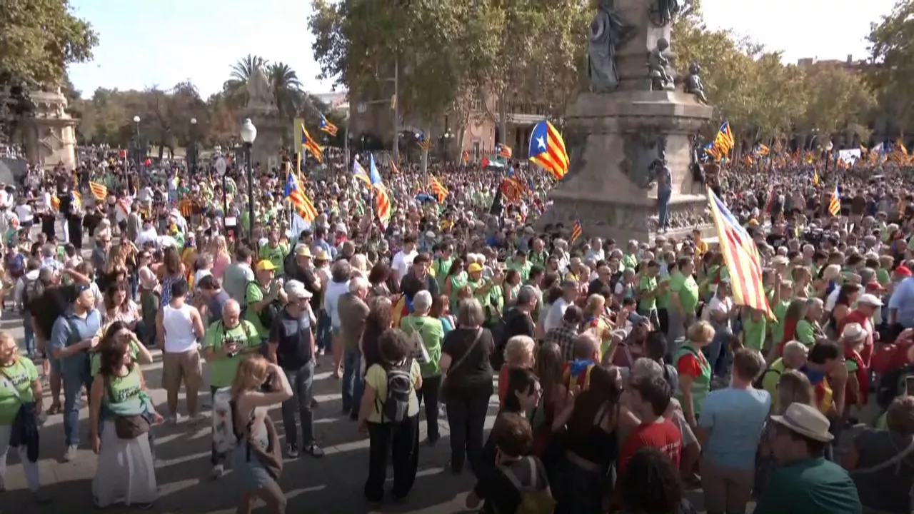 20240911192520_diada-eguneko-manifestazioa-bartzelonan_