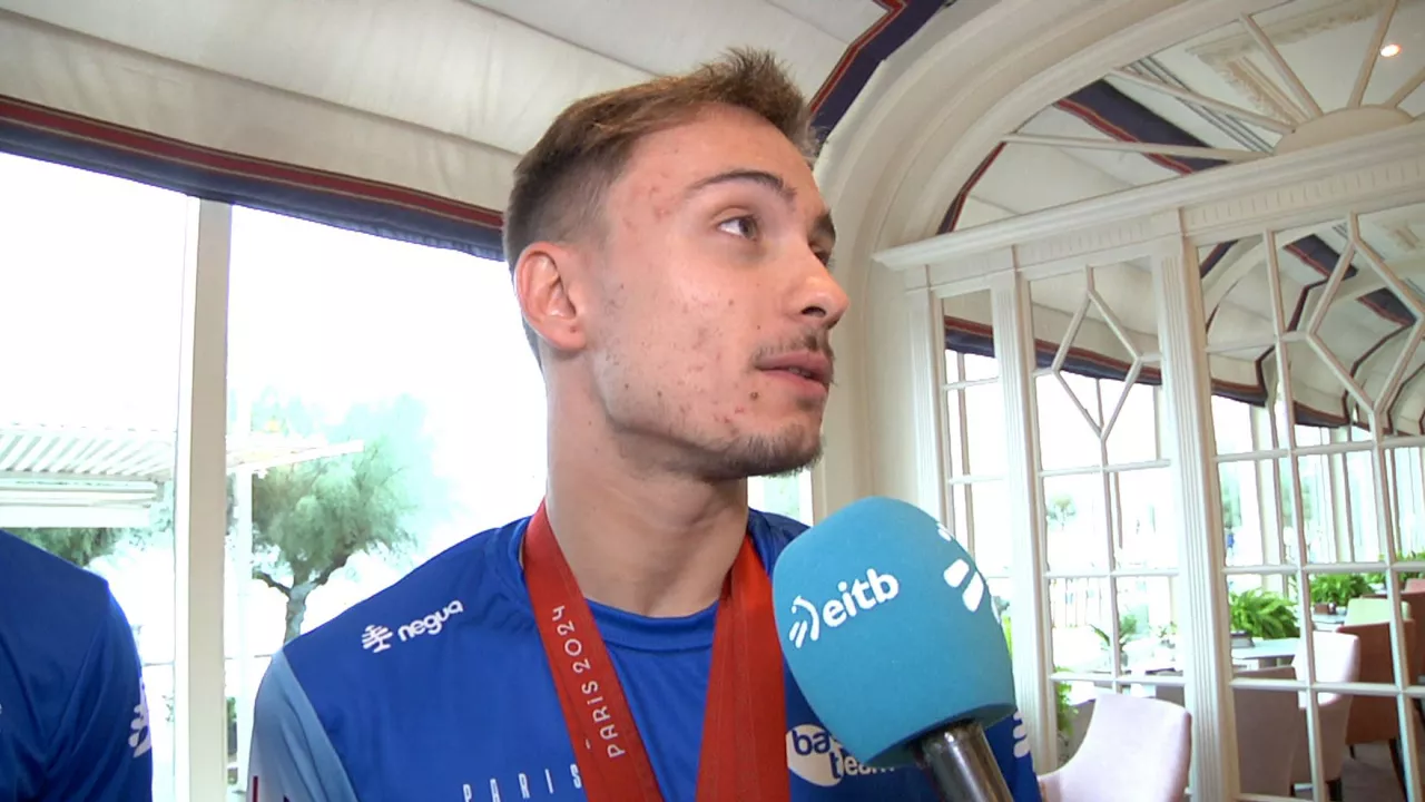 Iñigo Llopis Basque Teameko igerilaria