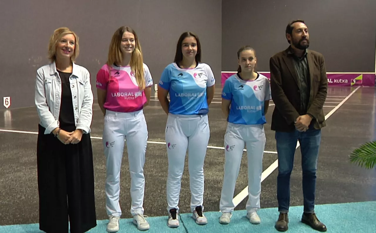 PILOTARIAK_UDAKO_TXAPELKETA_EMAKUMEZKOAK_BERGARA_ETXEGARAI_GAMINDE_EITB_MEDIA