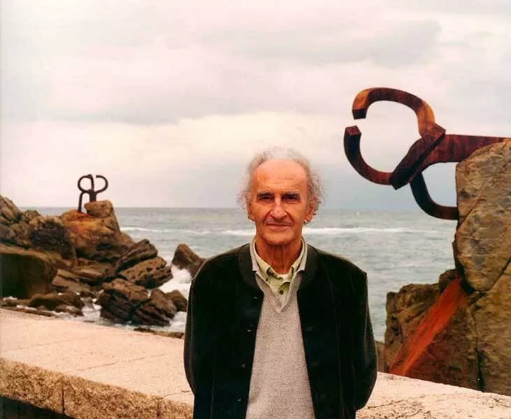 chillida-cientovolando-Foto_ ArchivoEduardoChillida