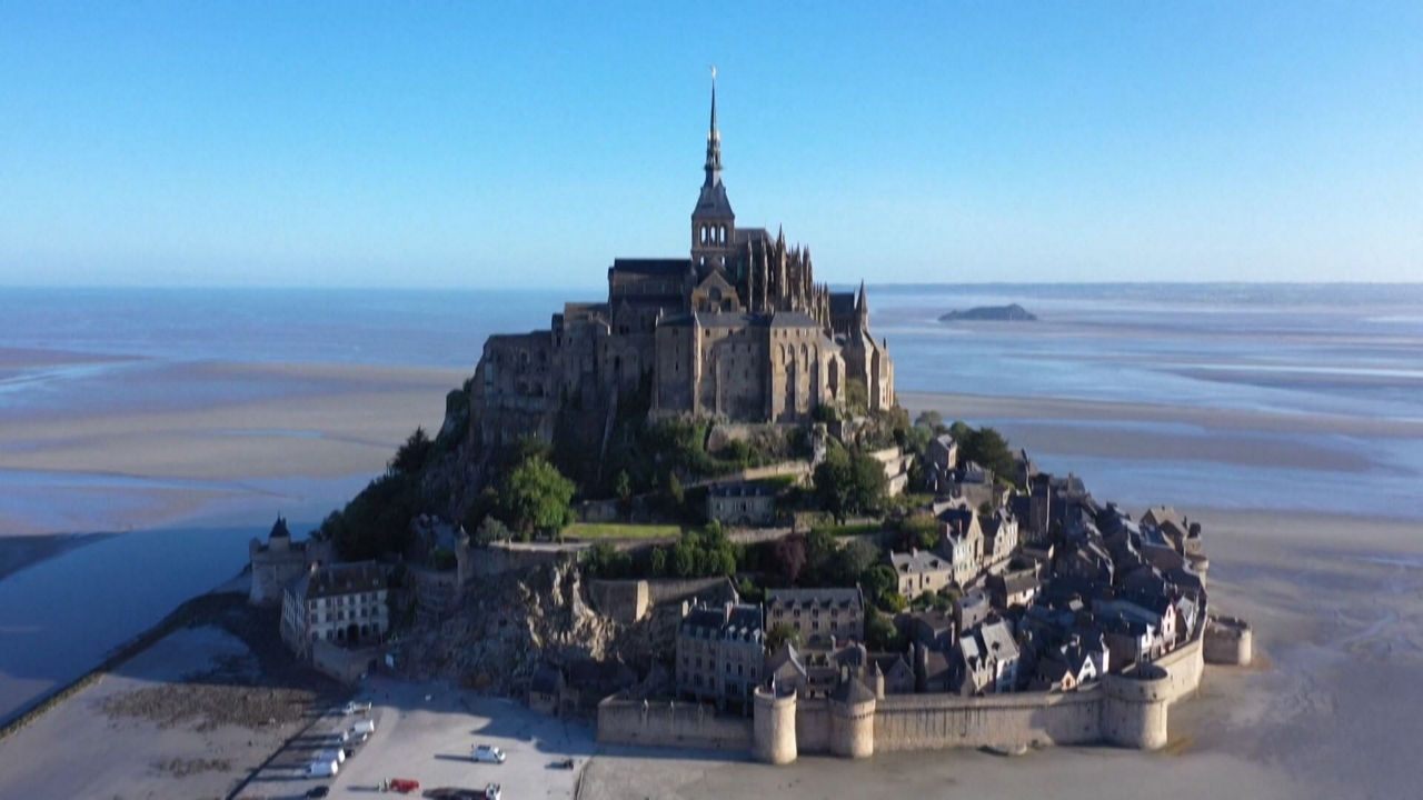 20240919191534_mont-saintmichel-marea-baja_