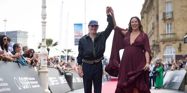 Jaques Audiard y Karla Sofía Gascóin. Foto: EFE