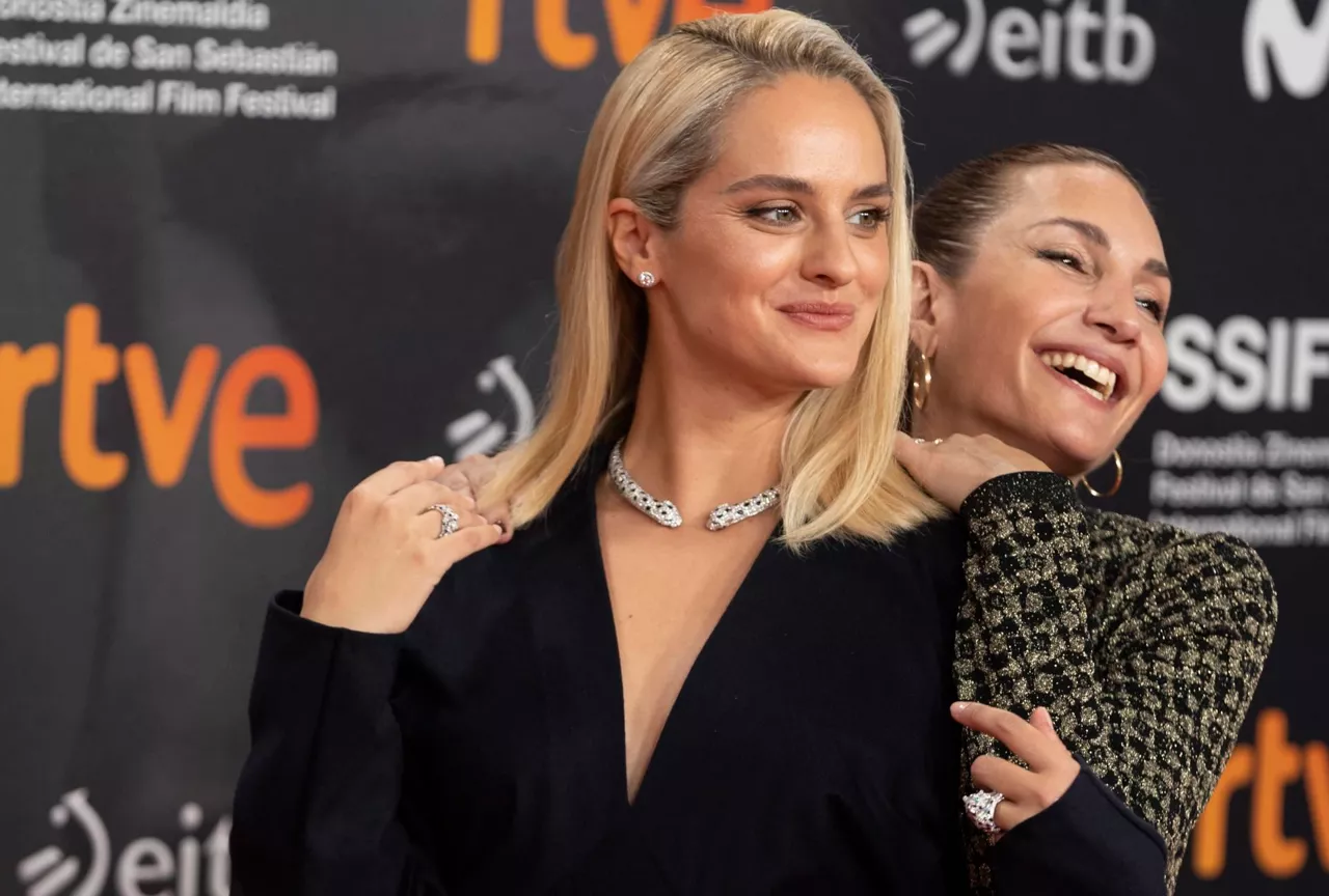 noemie_merlant_audrey_diwan_emmanuelle efe