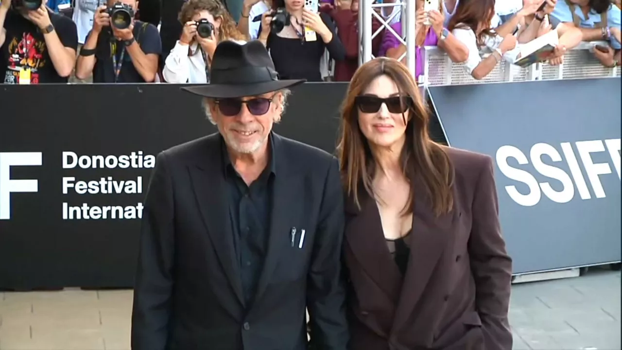 20240925193335_tim-burton-monica-belucci_